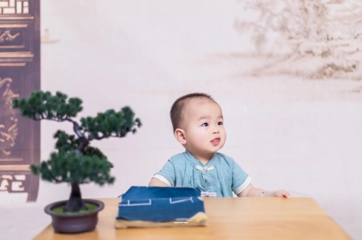 吕梁宝宝喊肚子疼怎么回事